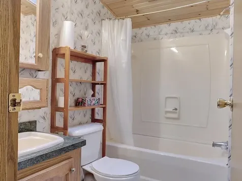 161 Penny Lane Shelburne VT 05482
