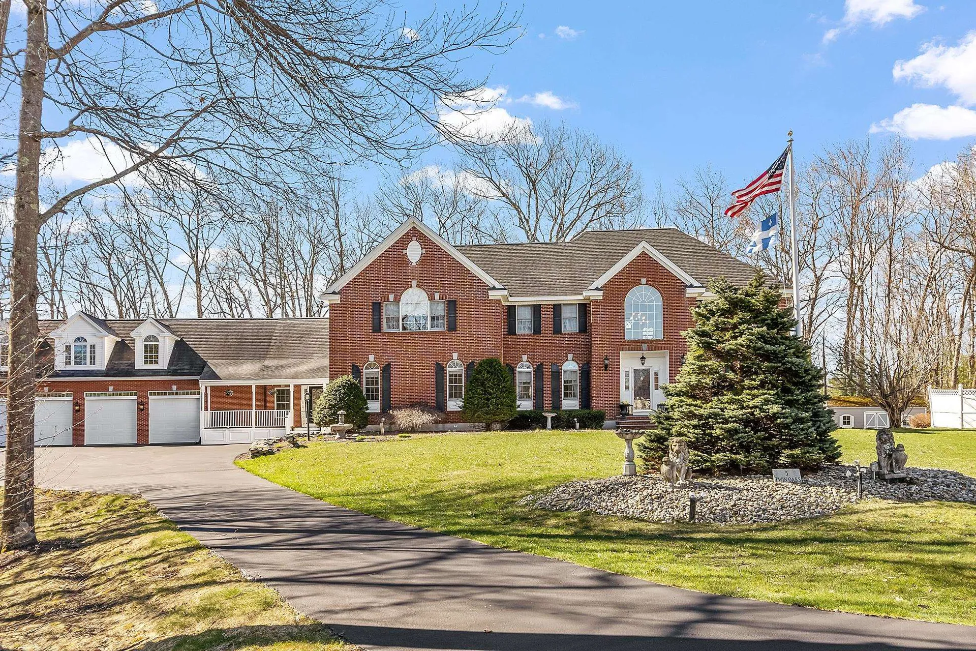 5 Twin Oaks Drive Atkinson NH 03811