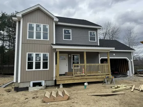10 Magnolia Way Keene NH 03431