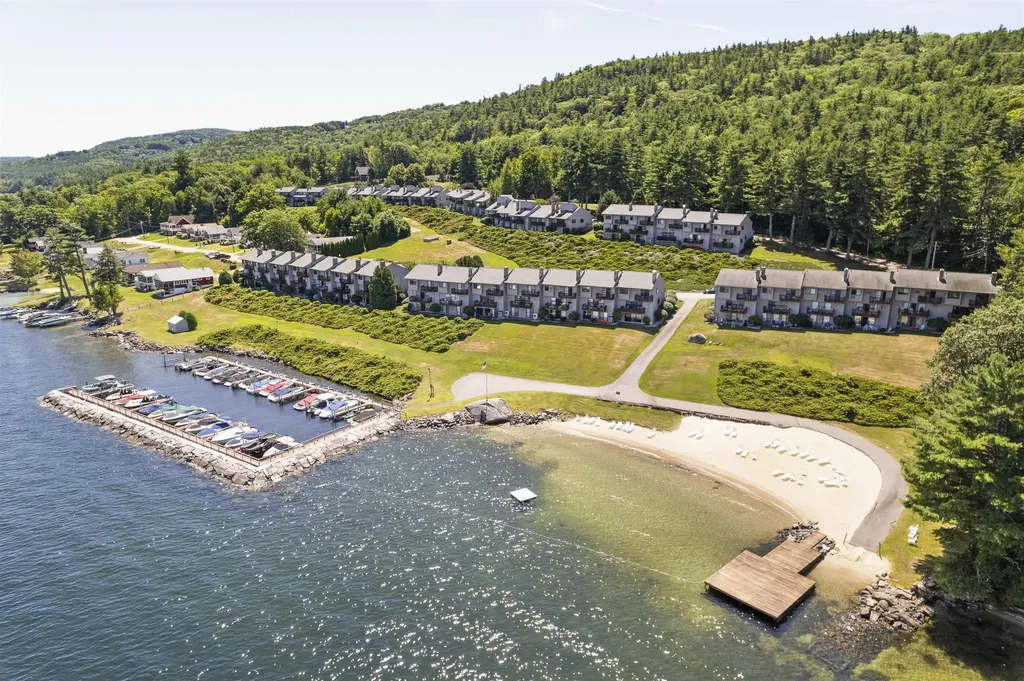 170 Belknap Point Road Gilford NH 03249