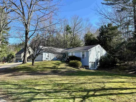 11 Penny Lane Laconia NH 03246