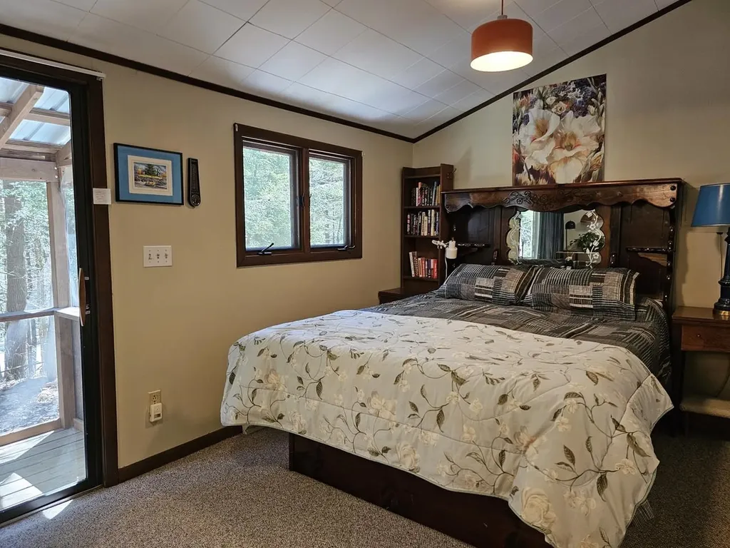 1495 Chester Road Grafton VT 05146