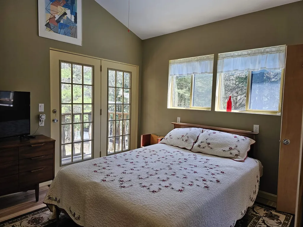 1495 Chester Road Grafton VT 05146
