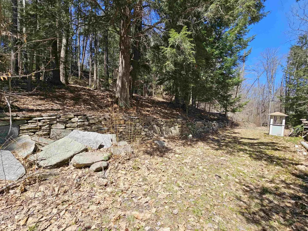 1495 Chester Road Grafton VT 05146