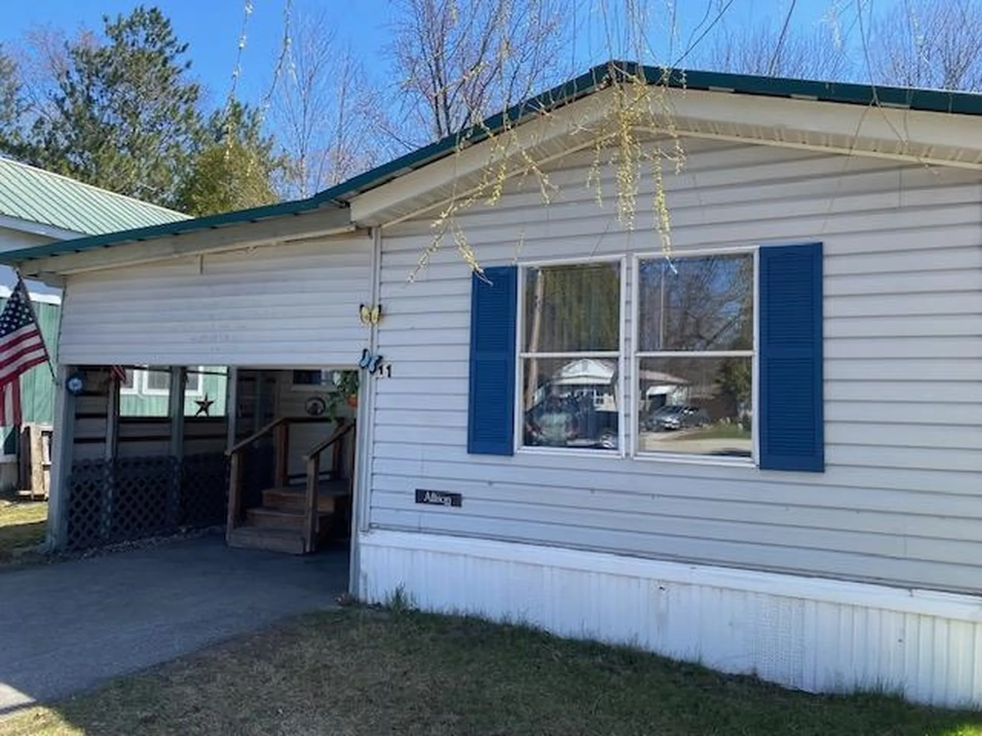 11 Dublin Street Gorham NH 03581