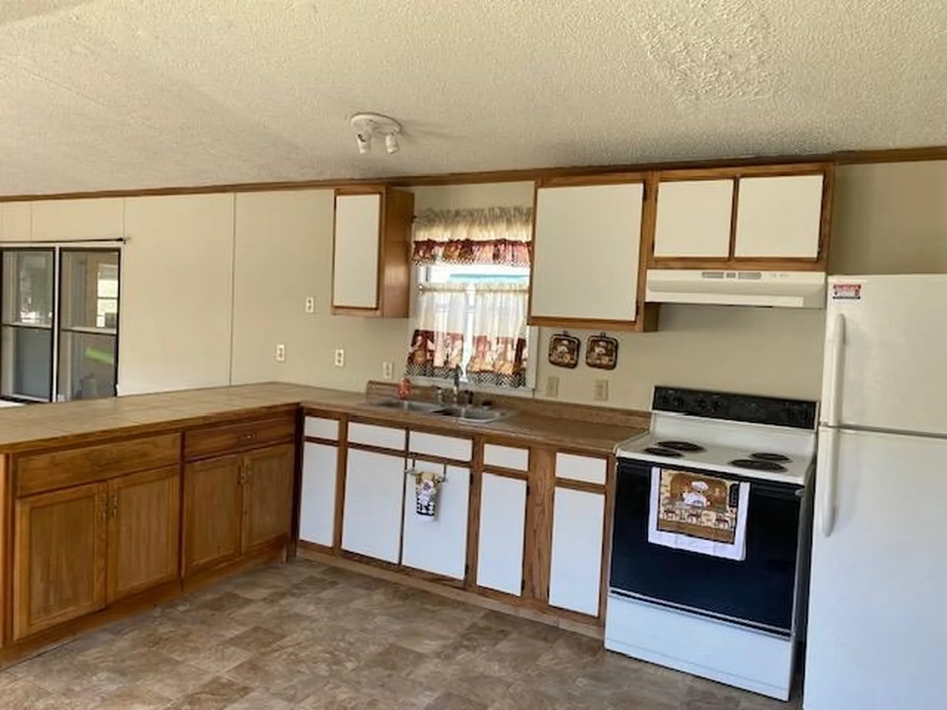 11 Dublin Street Gorham NH 03581
