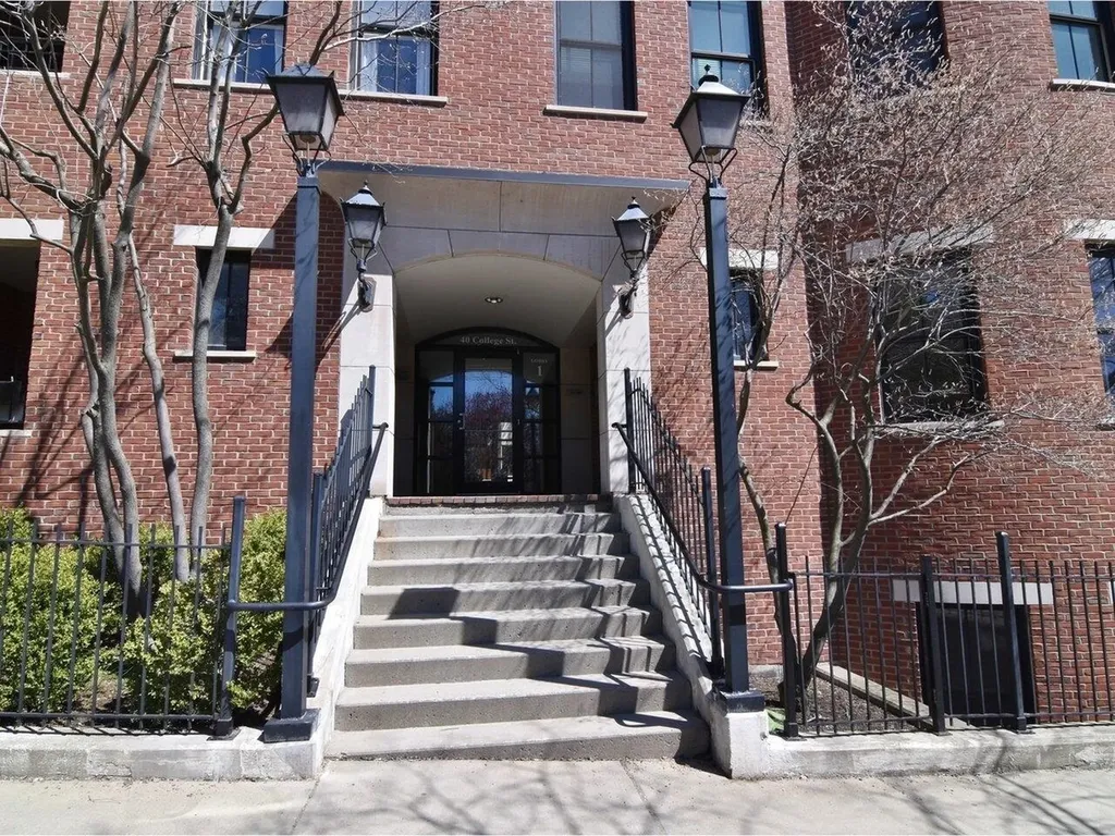 40 College Street Burlington VT 05401