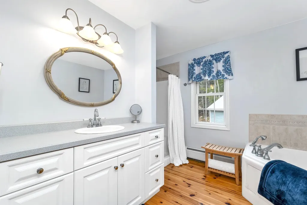 602 Thorn Hill Road Bartlett NH 03845
