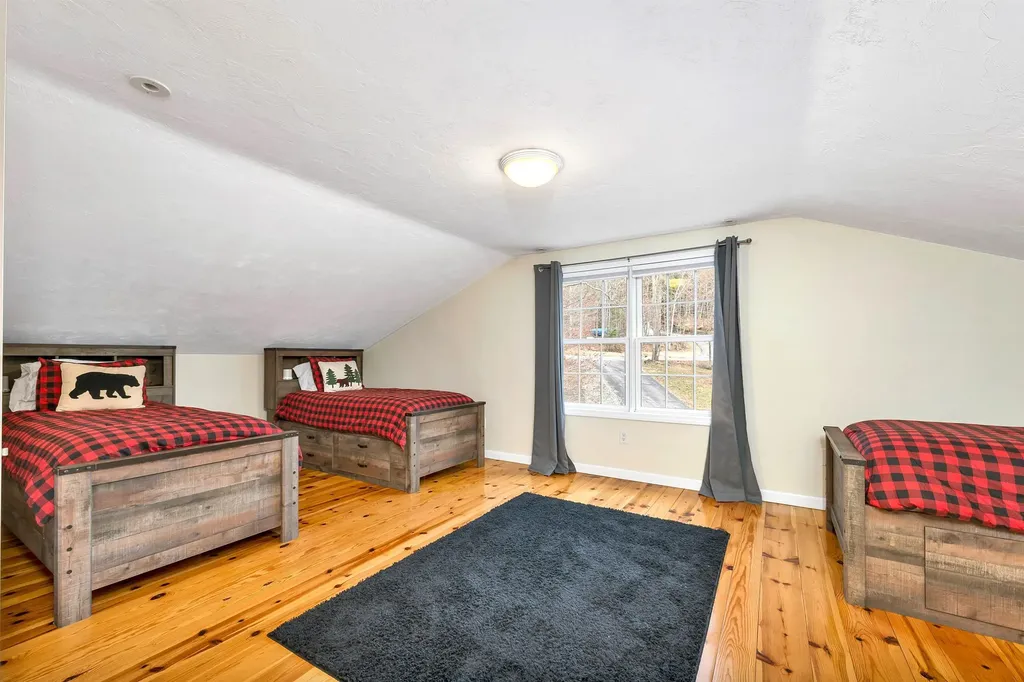 602 Thorn Hill Road Bartlett NH 03845
