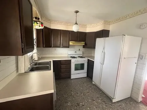 81 Carriage Hill Road Brattleboro VT 05301