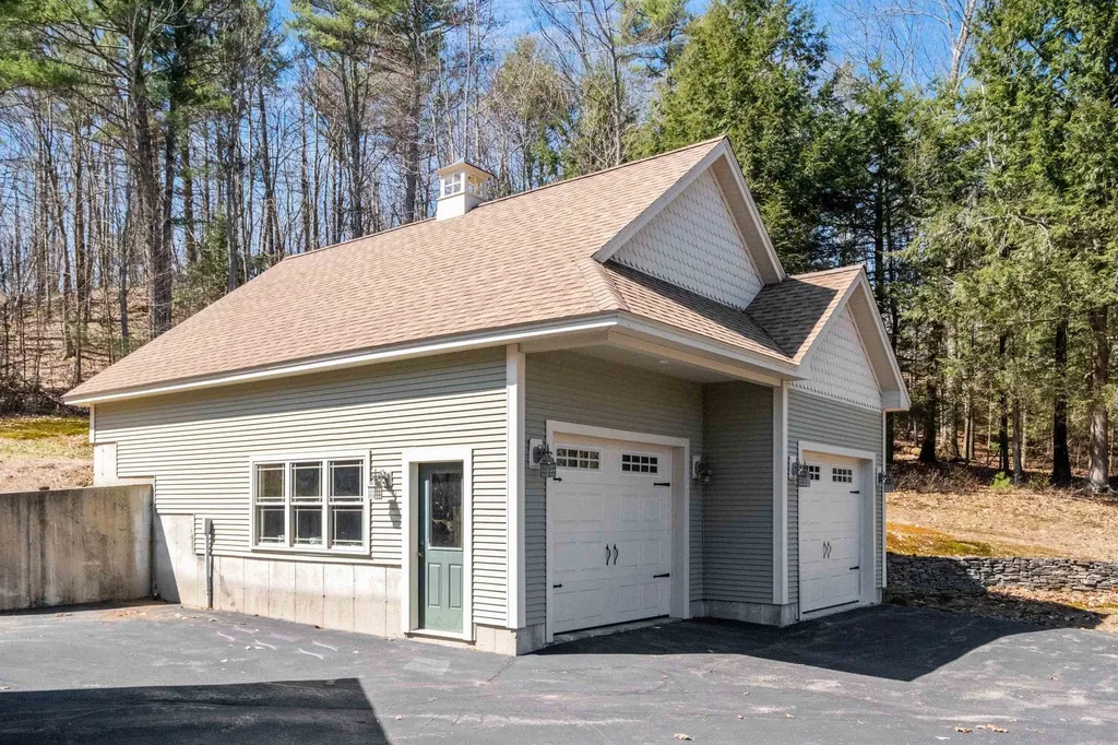 90 Center Road Canterbury NH 03224