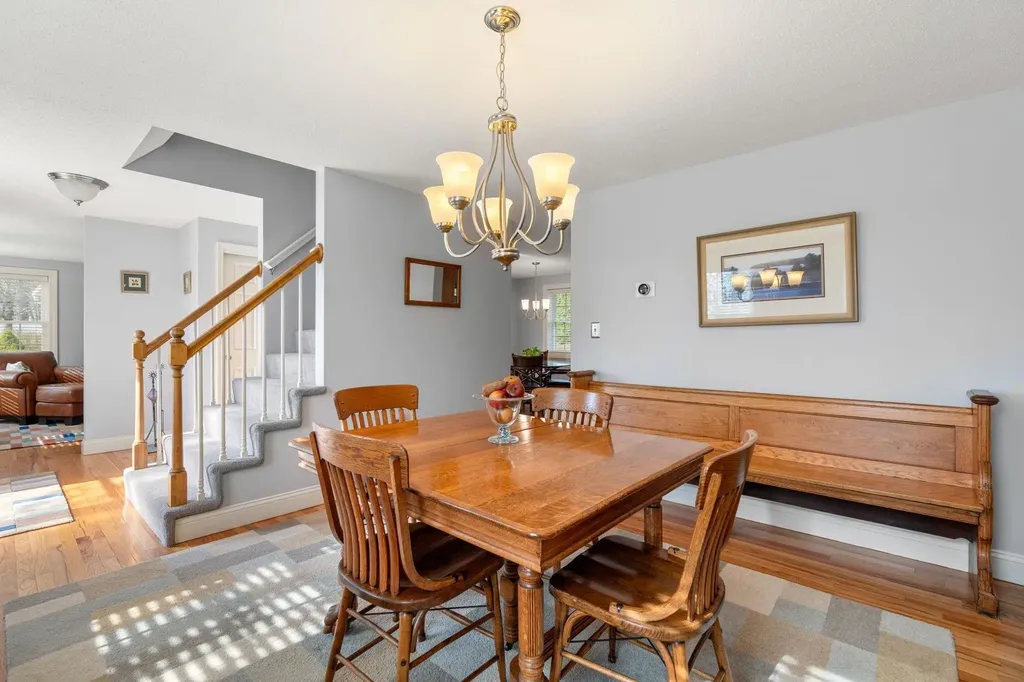 10 Burnsen Avenue Manchester NH 03104