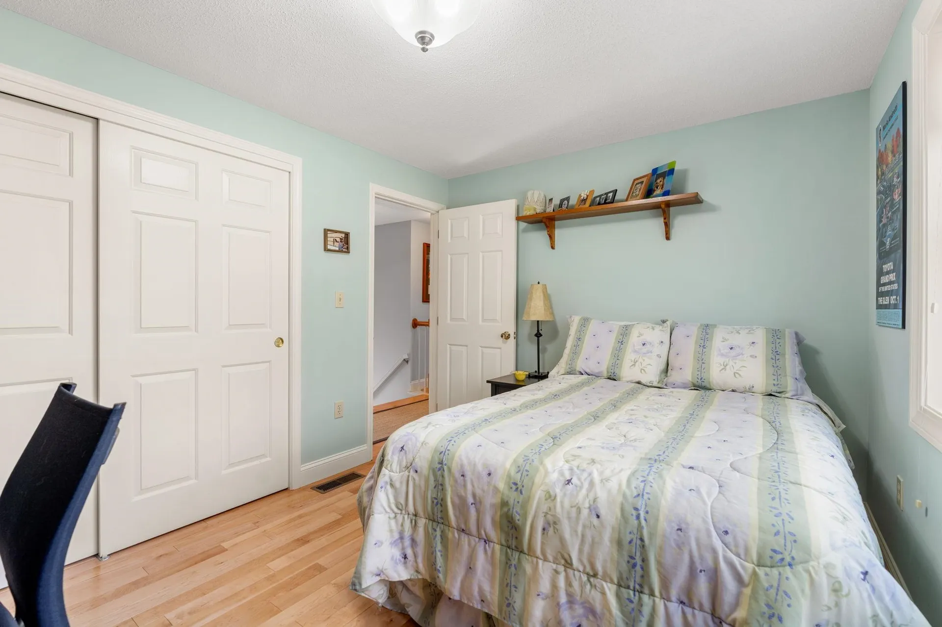 10 Burnsen Avenue Manchester NH 03104
