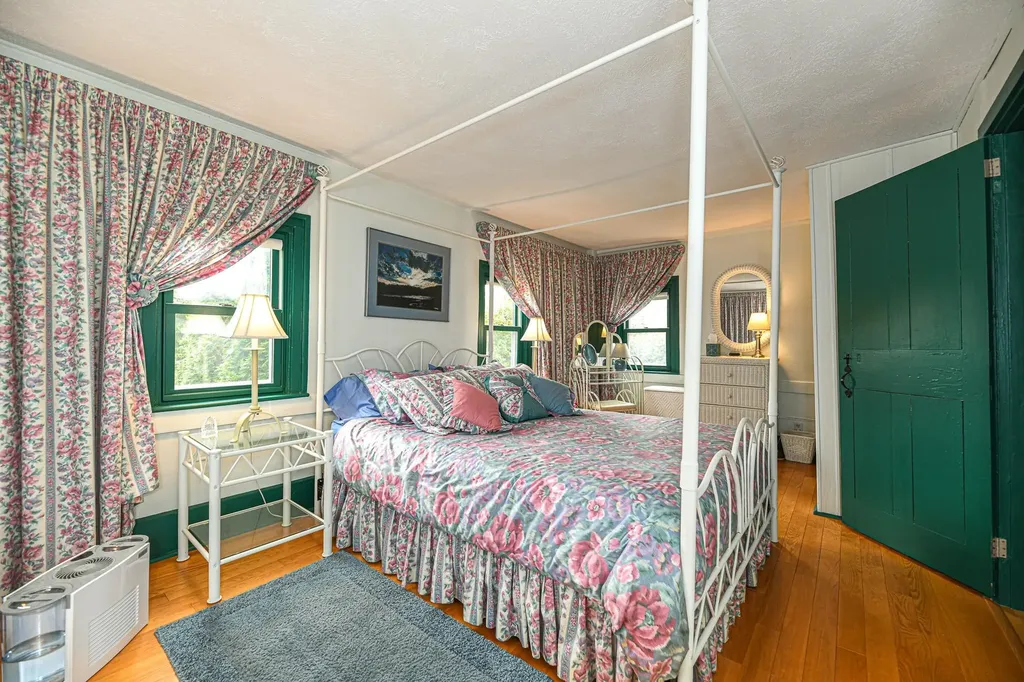 7 Green Street Exeter NH 03833