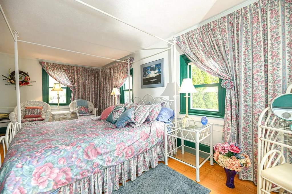 7 Green Street Exeter NH 03833