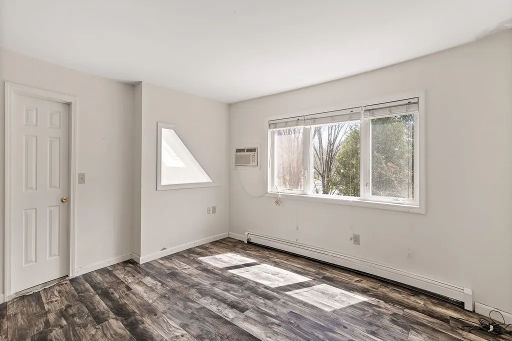 71 Cumberland Road Burlington VT 05401