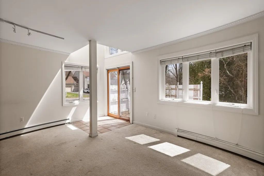 71 Cumberland Road Burlington VT 05401