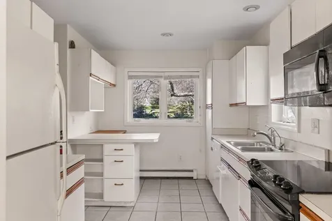 71 Cumberland Road Burlington VT 05401