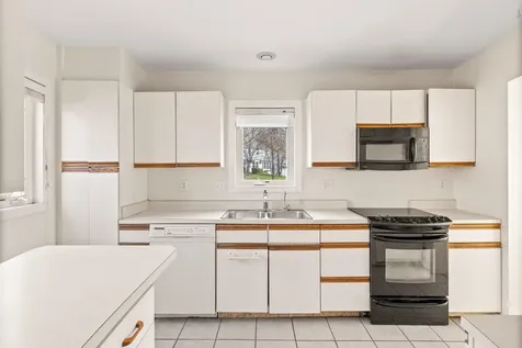 71 Cumberland Road Burlington VT 05401