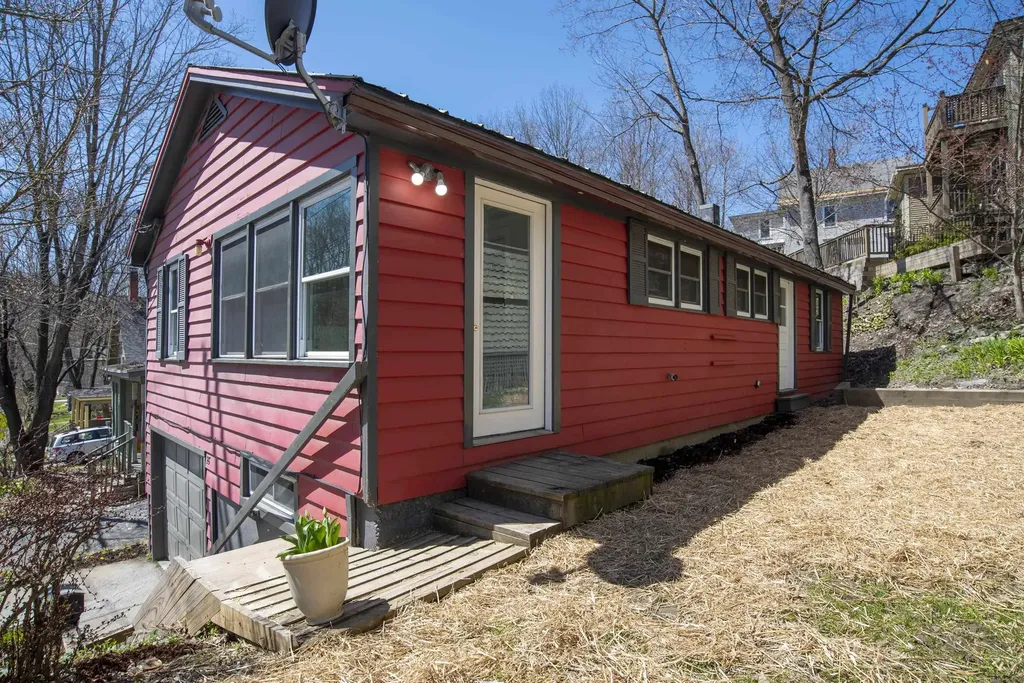 28 Hubbard Street Montpelier VT 05602