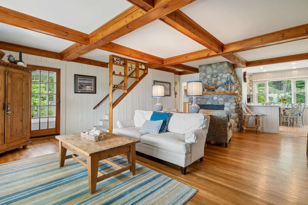 496 Shaker Boulevard Enfield NH 03748