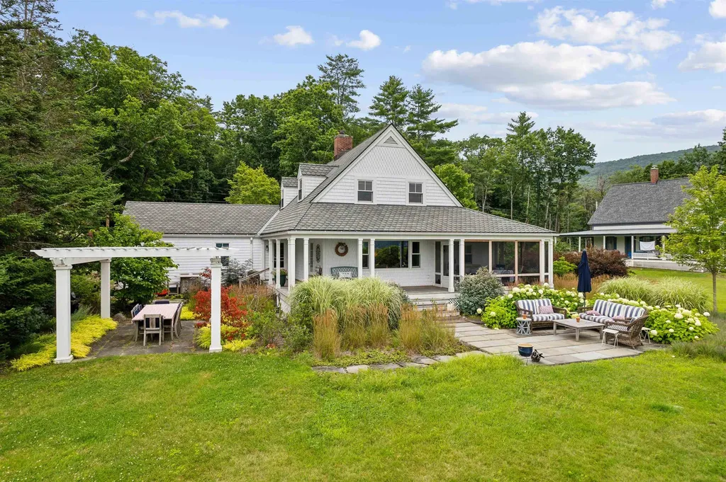 496 Shaker Boulevard Enfield NH 03748