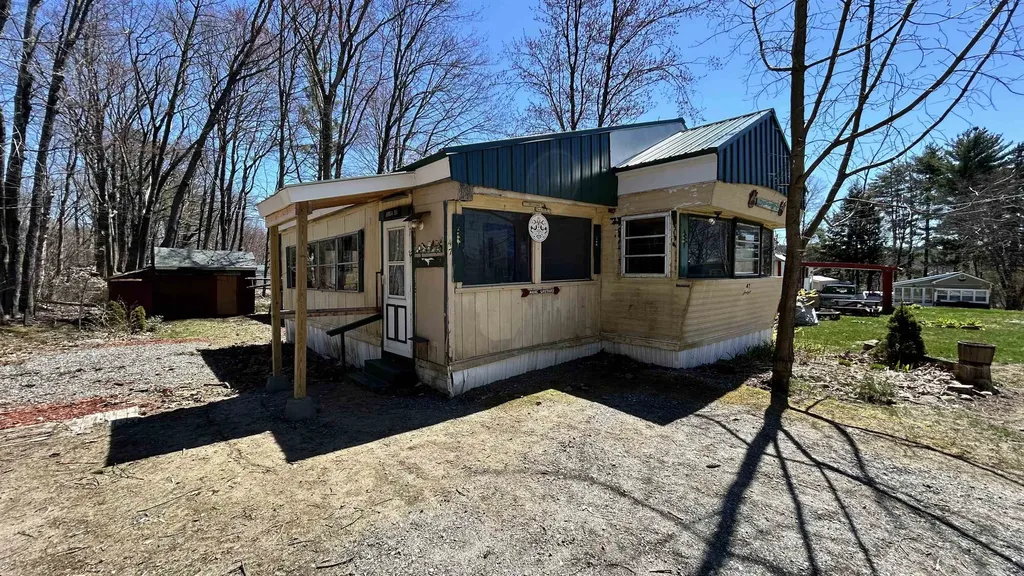 9 Sargent Place Gilford NH 03249