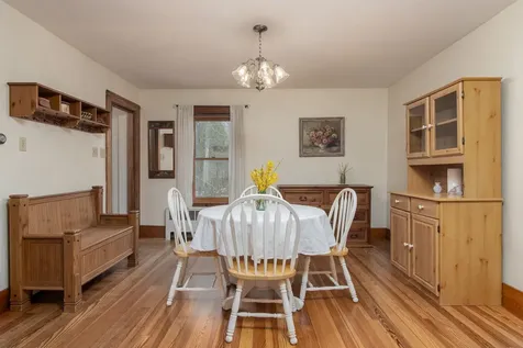 44 Pleasant Street Goffstown NH 03045