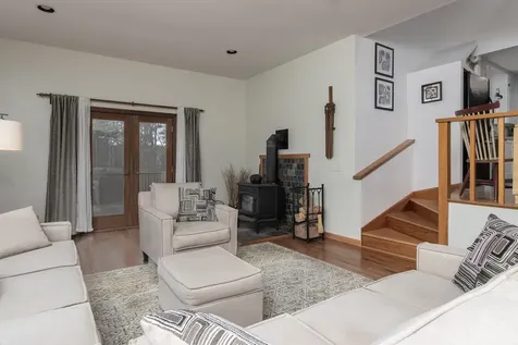 44 Pleasant Street Goffstown NH 03045