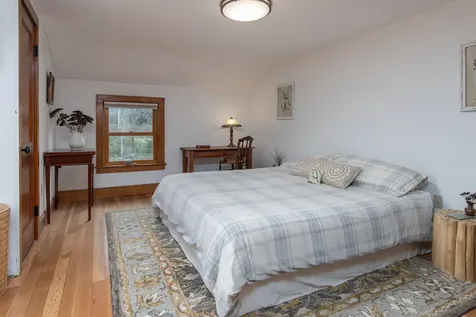 44 Pleasant Street Goffstown NH 03045
