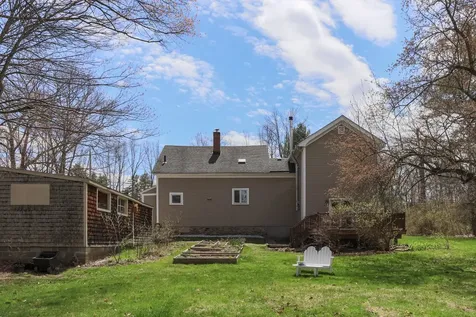 44 Pleasant Street Goffstown NH 03045