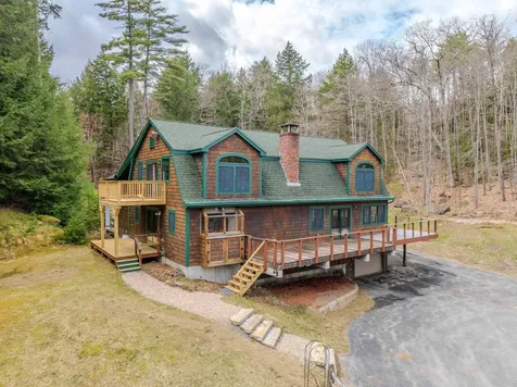 71 Howe Road Holderness NH 03245