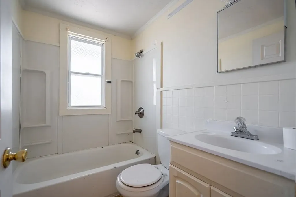 151 Ray Street Manchester NH 03104