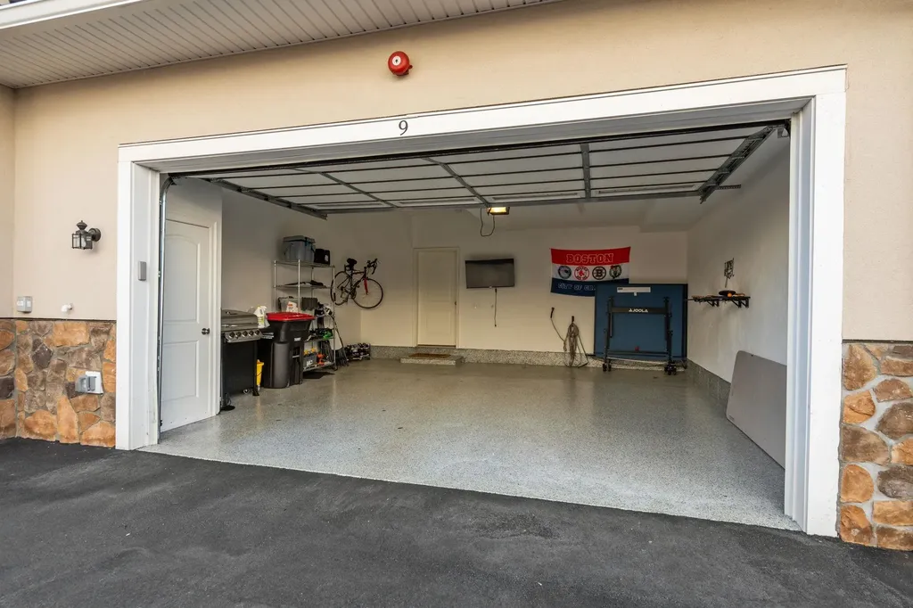 9 Milano Way Salem NH 03079