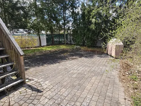 16 Radcliffe Drive Nashua NH 03062-1308
