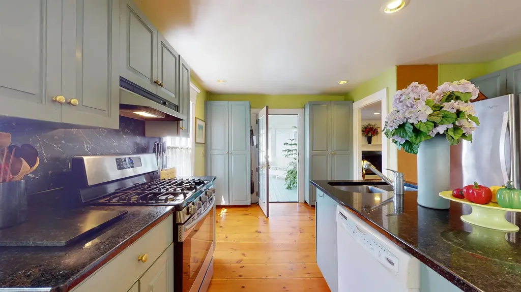 2672 Weybridge Road Weybridge VT 05753