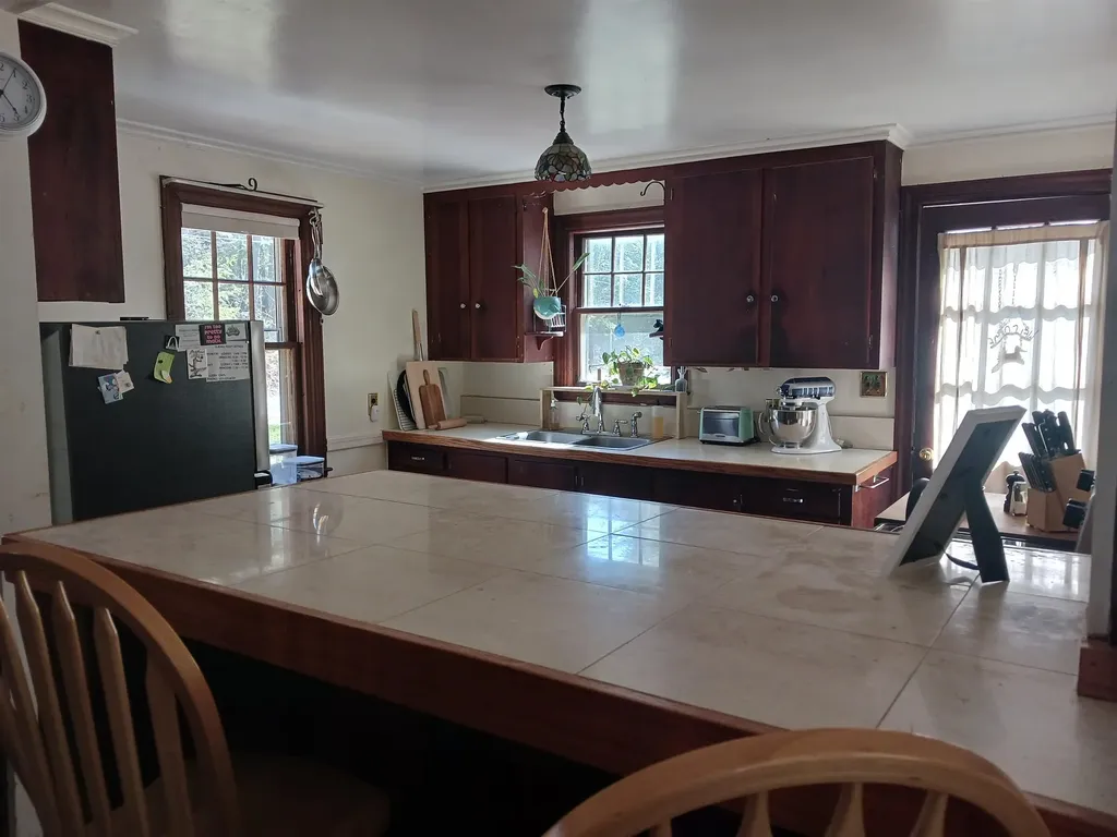 1052 Lake Shore Drive New London NH 03257