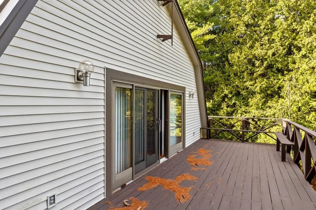 368 Jordan Point Road Isle La Motte VT 05463