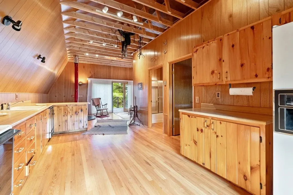 368 Jordan Point Road Isle La Motte VT 05463