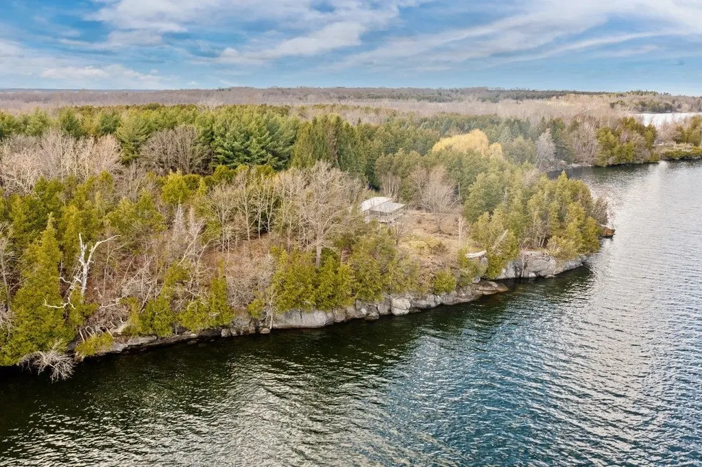 368 Jordan Point Road Isle La Motte VT 05463