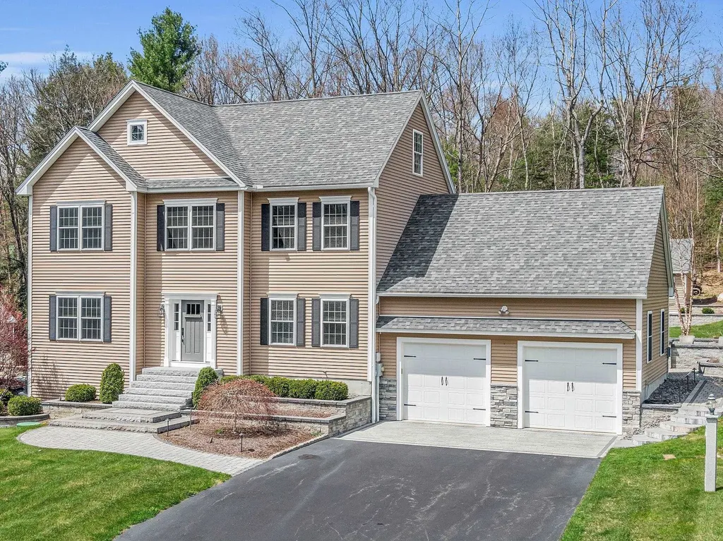 7 Cricket Ridge Drive Windham NH 03087