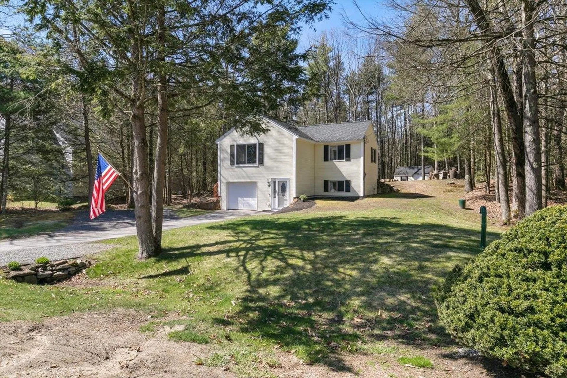 25 Boulder Drive Danville NH 03819