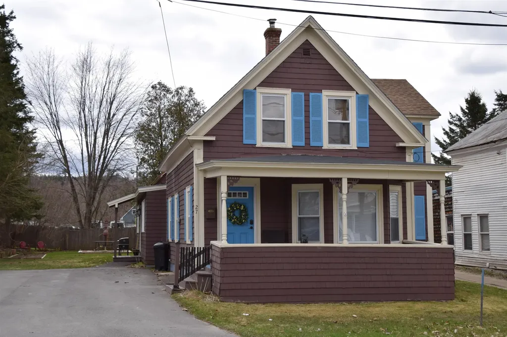 27 Bunker Hill Street, Lancaster NH Real Estate Listing MLS 4992810