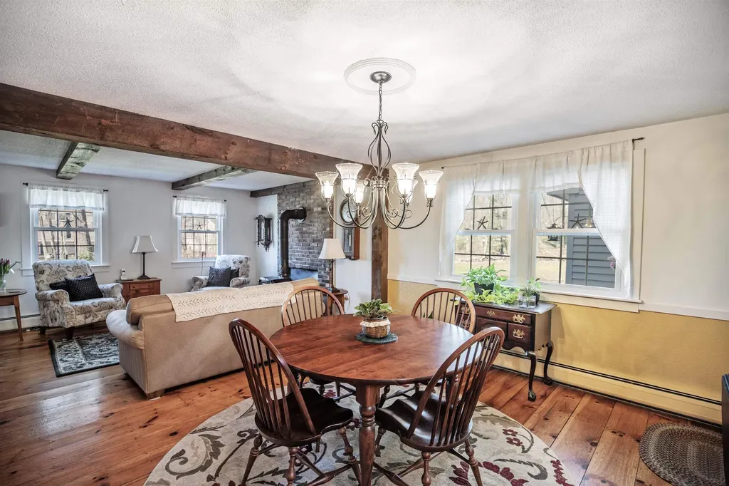 405 Deerpath Lane Pembroke NH 03275