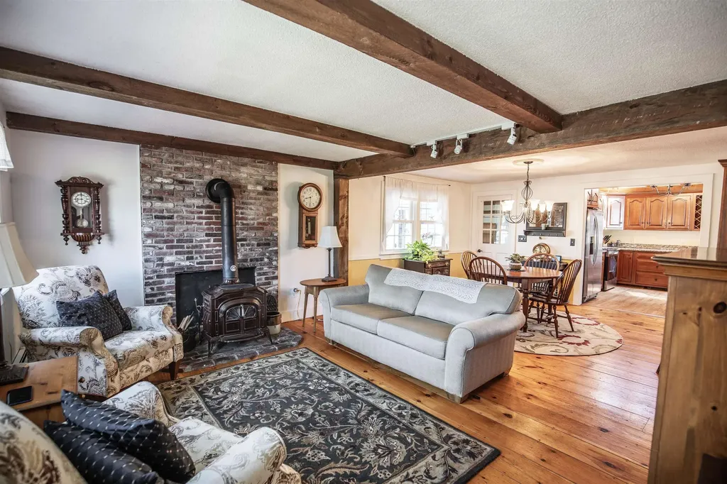 405 Deerpath Lane Pembroke NH 03275