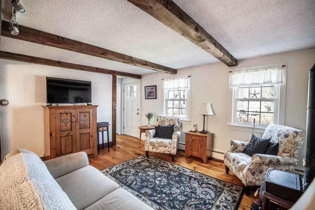 405 Deerpath Lane Pembroke NH 03275