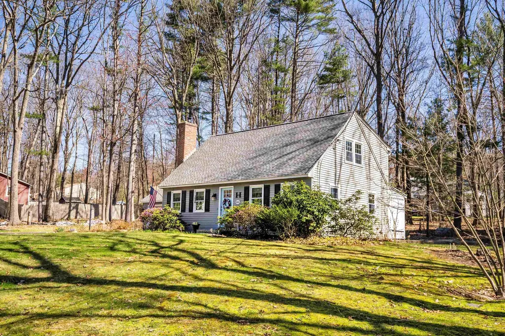 405 Deerpath Lane Pembroke NH 03275