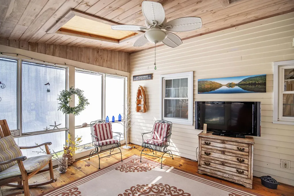 405 Deerpath Lane Pembroke NH 03275