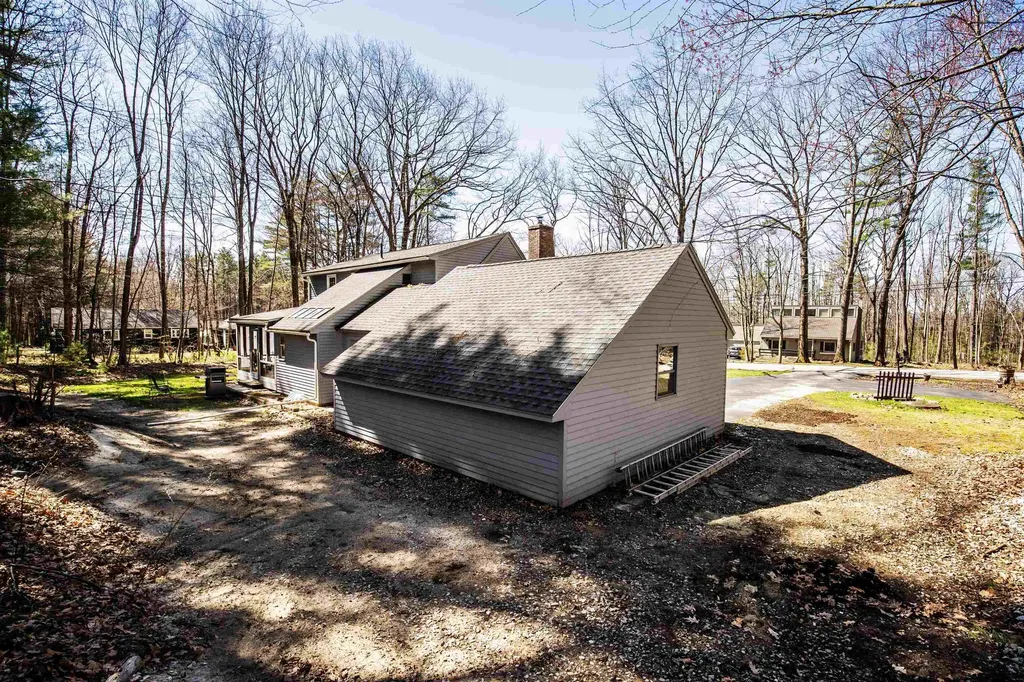 405 Deerpath Lane Pembroke NH 03275