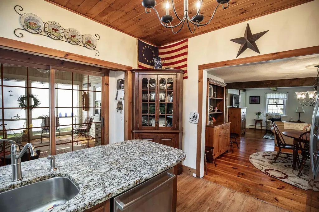 405 Deerpath Lane Pembroke NH 03275
